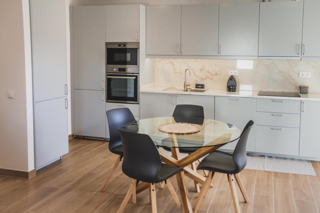 Lovely & Bright Renovated Apt. W/ Balcony In Lagos Kültér fotó